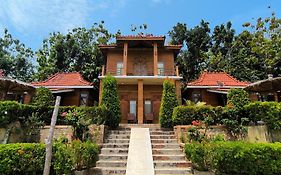 Sunrise Sea Hill Cottages